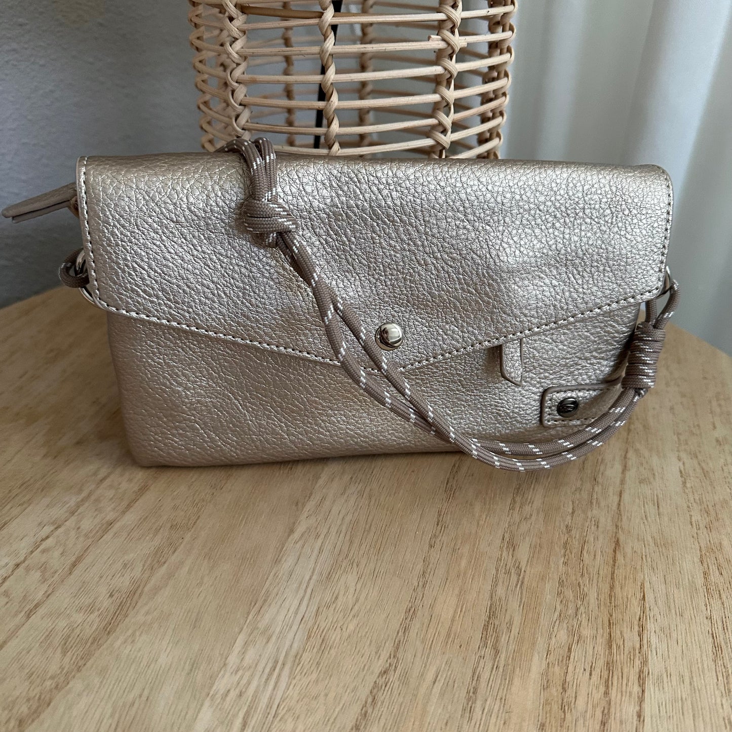 Schoudertasje/crossbody 'Stanfield' inclusief drie banden Champagne