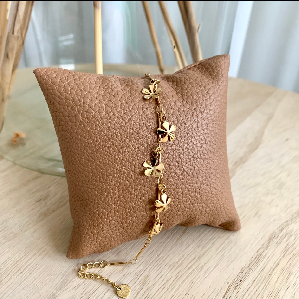 Armandje Goud met vijf bloemetjes