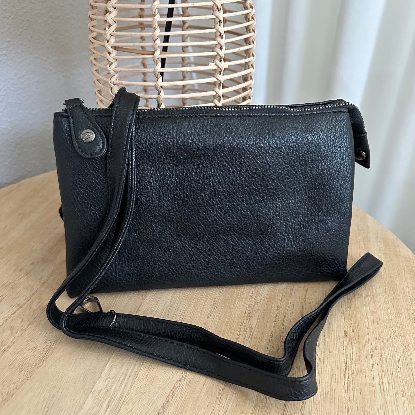 Schoudertasje/crossbody 'New York' inclusief drie banden Zwart