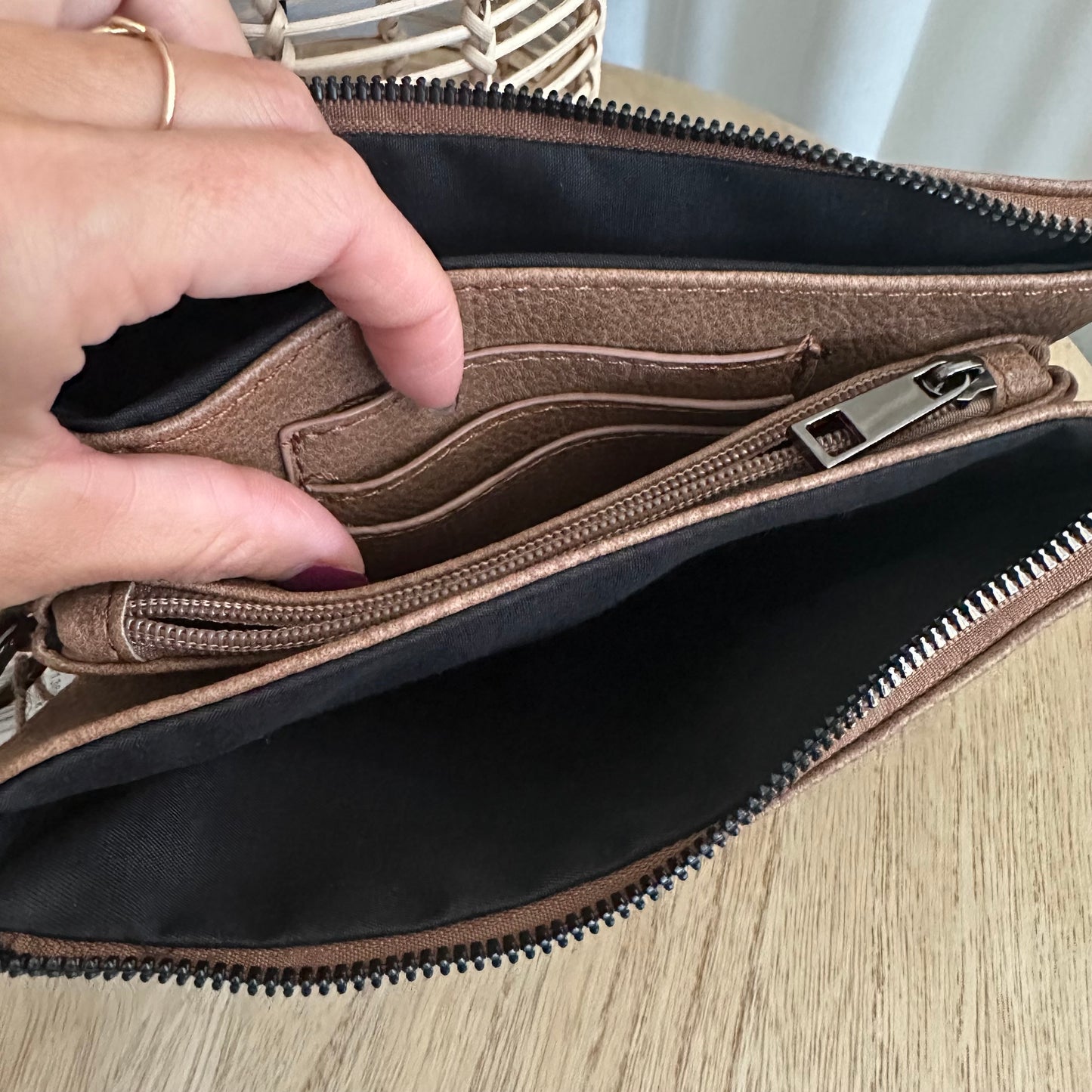 Schoudertasje/crossbody 'New York' inclusief drie banden Camel