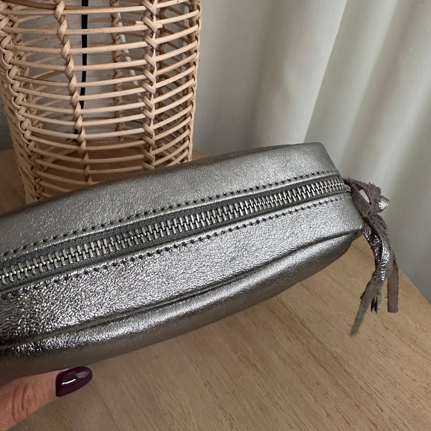 Lederen crossbodytas Zilver met 'tassel'