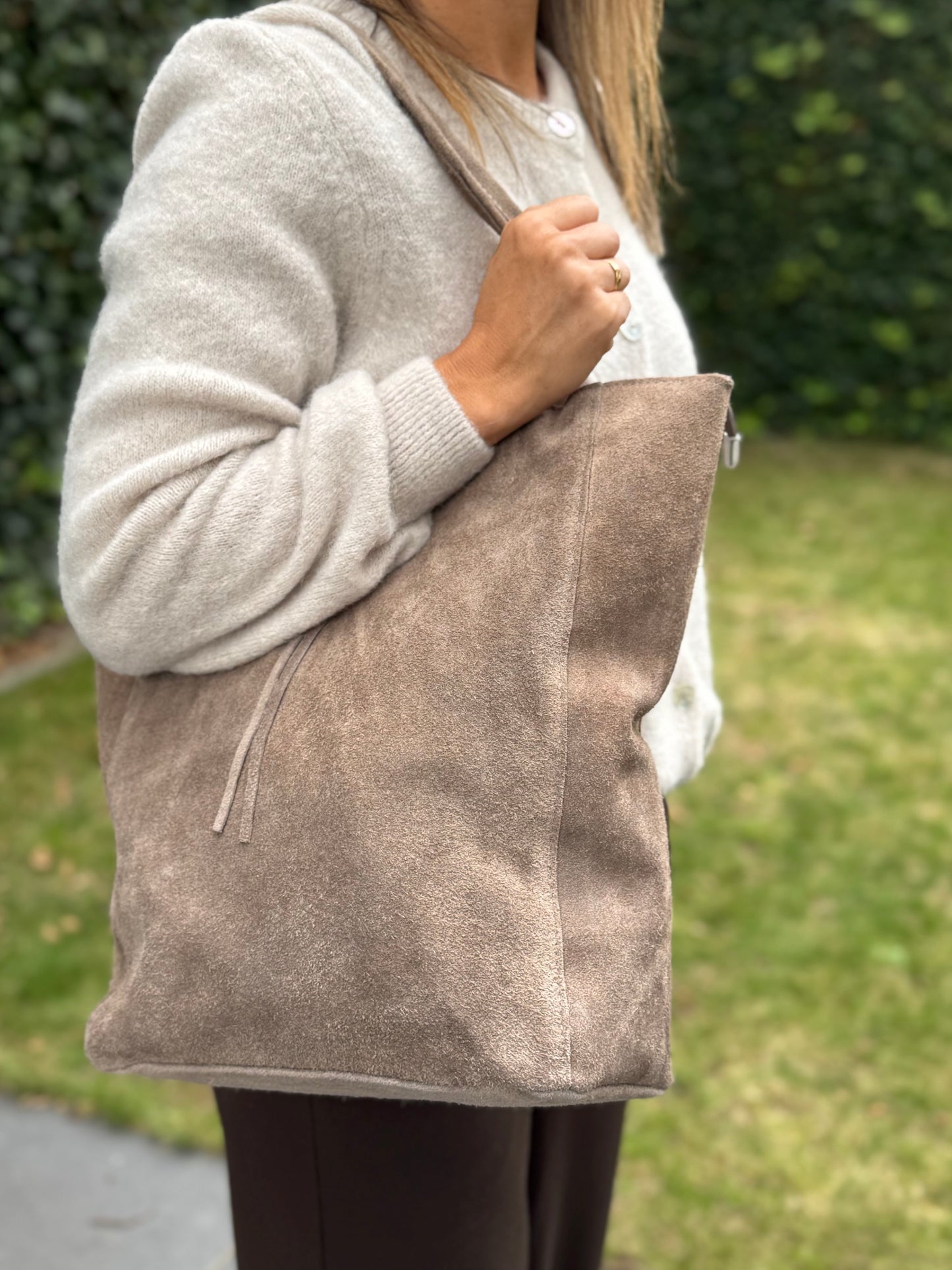 Prachtige suède lederen shopper Taupe