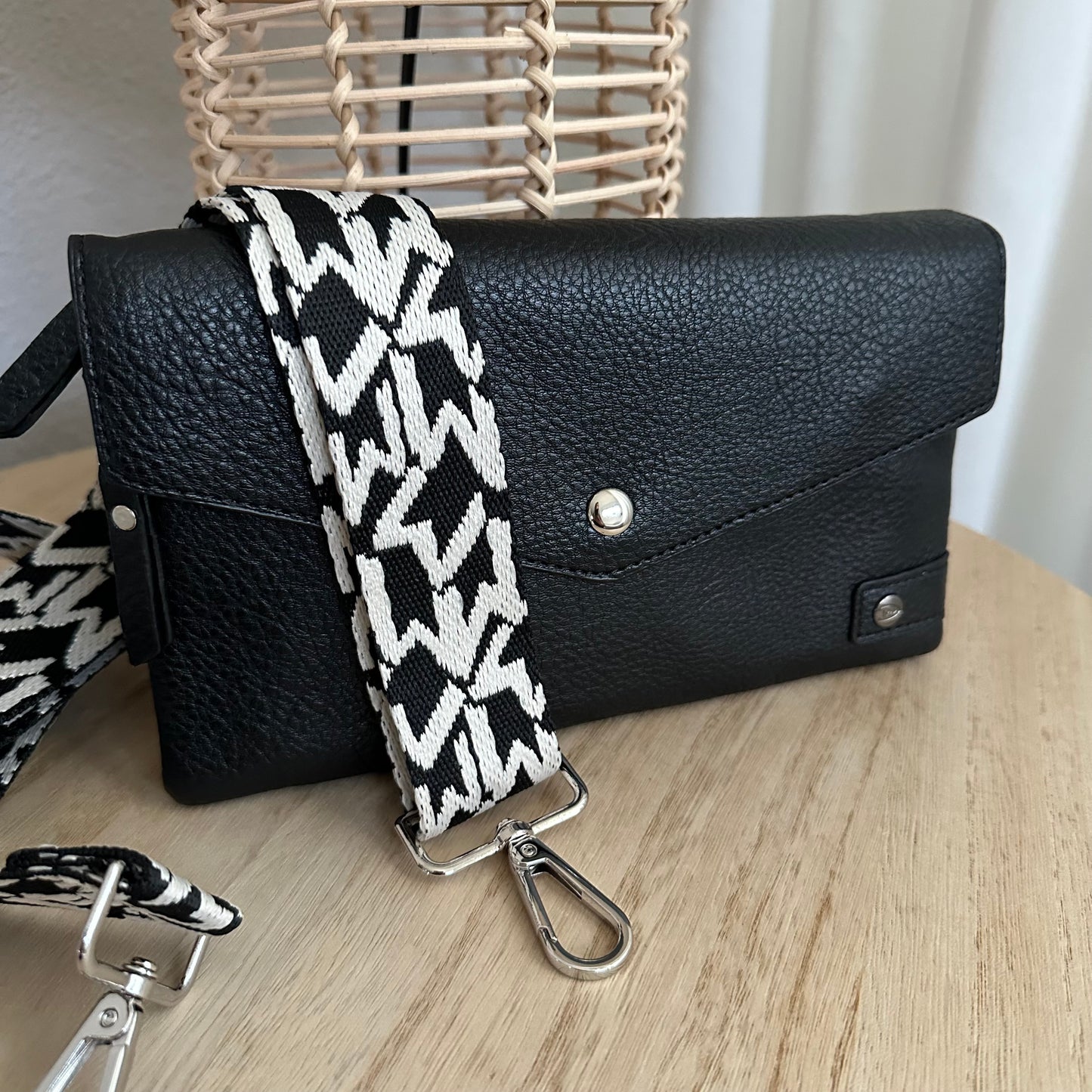 Schoudertasje/crossbody 'Stanfield' inclusief drie banden Zwart