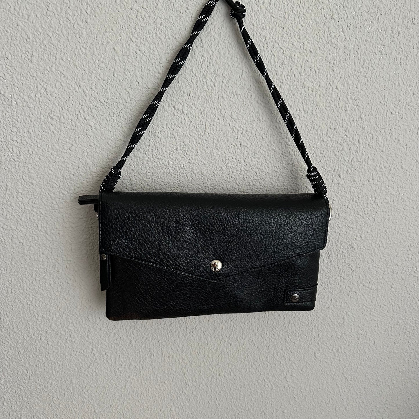 Schoudertasje/crossbody 'Stanfield' inclusief drie banden Zwart