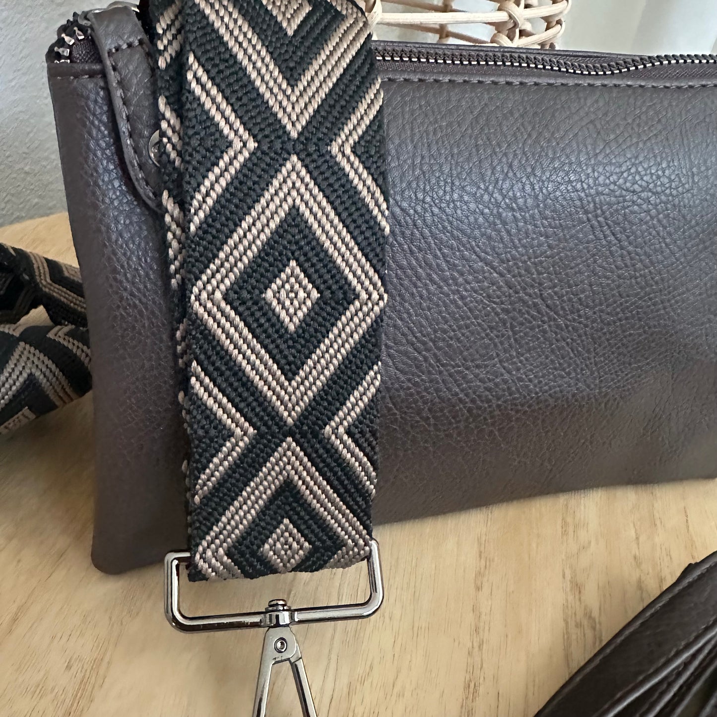 Schoudertasje/crossbody 'New york' inclusief drie banden Choco bruin