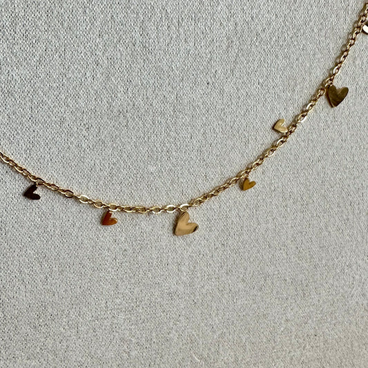 Kettinkje Goud met mini Hartjes!