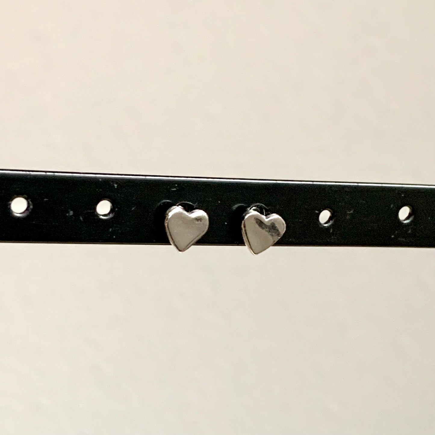 Oorstuds gesloten hartje Zilver