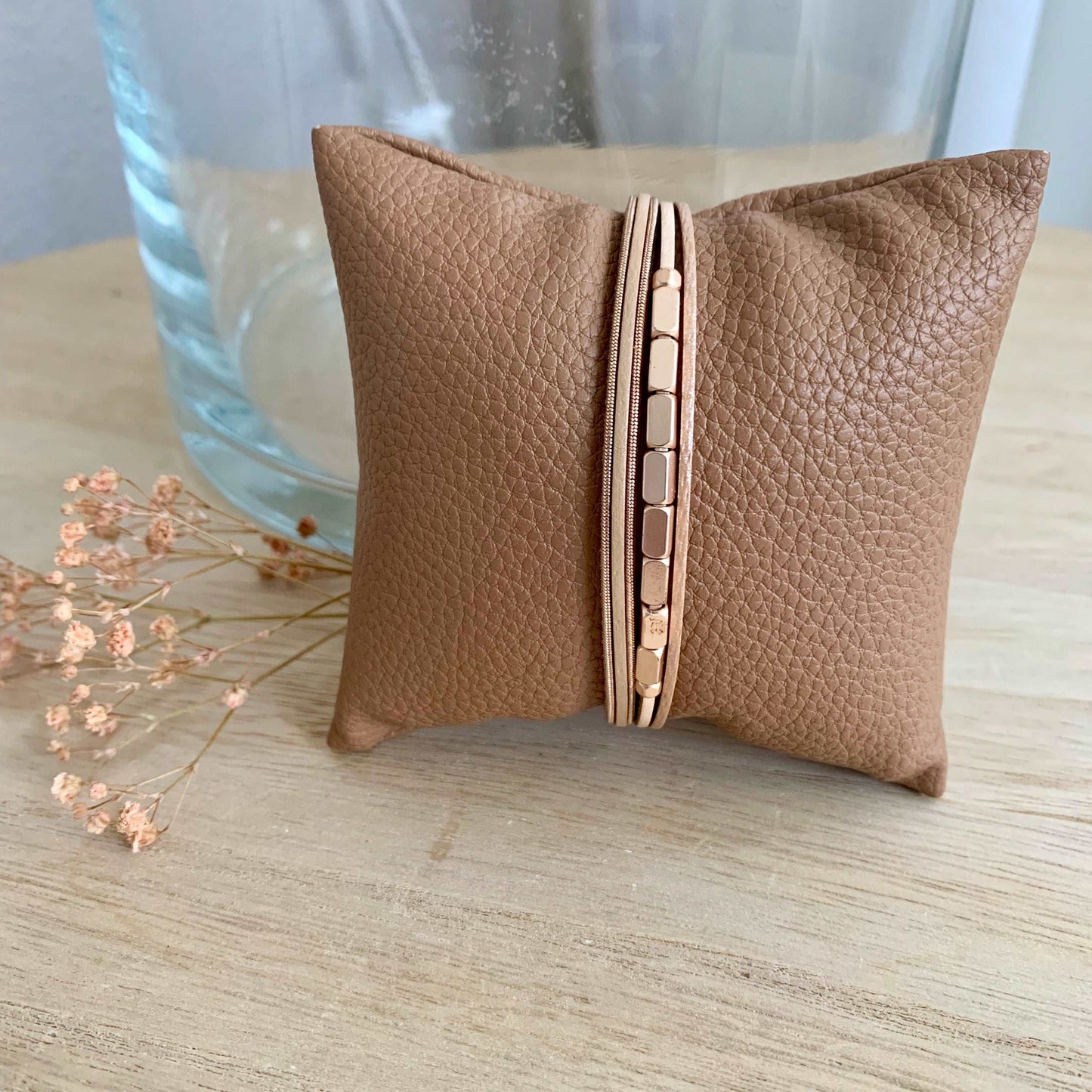 Magneetarmbandje rosé goud minimalistisch