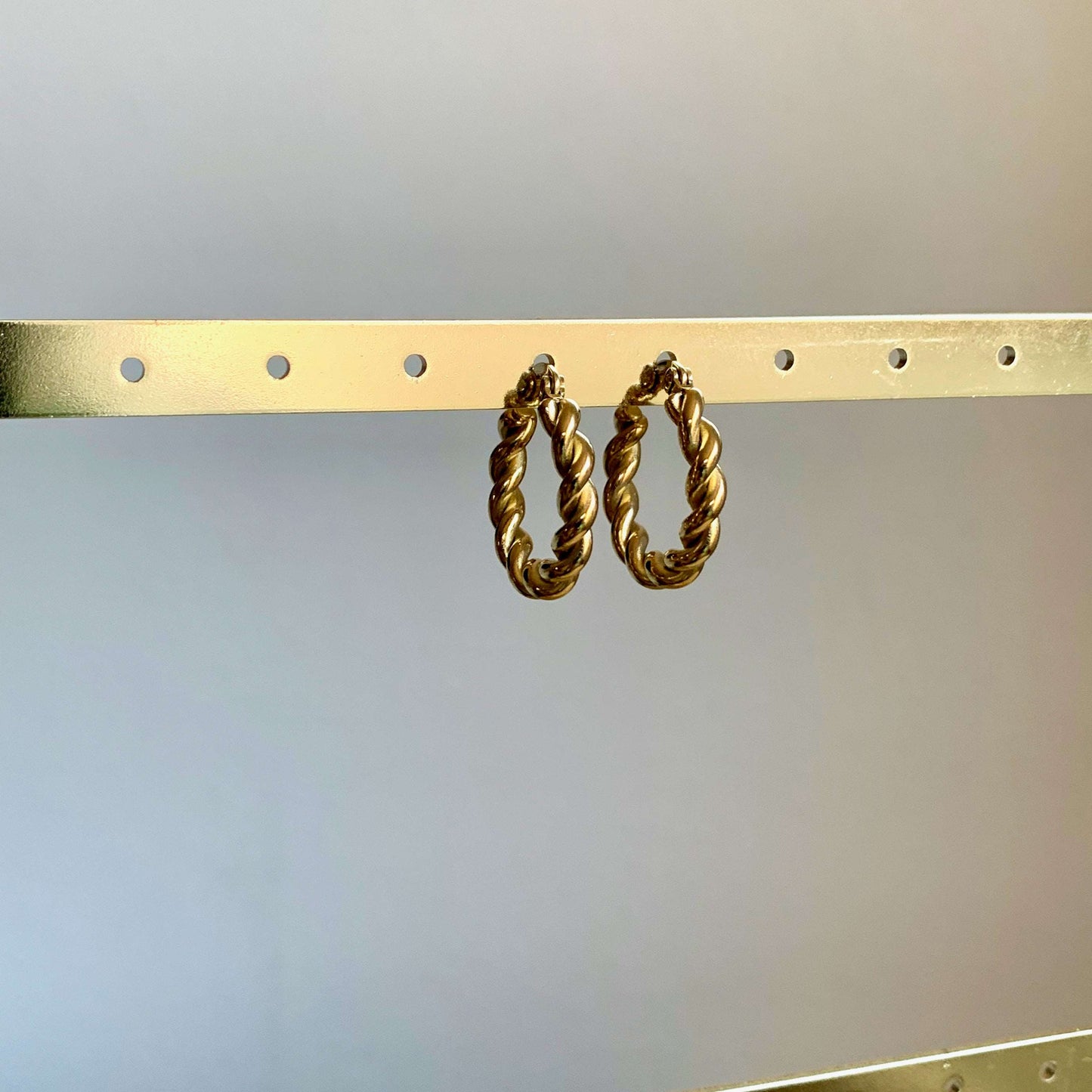 Oorringen gedraaid Goud