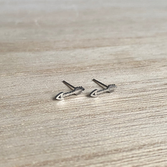 Oorstuds pijltje Zilver