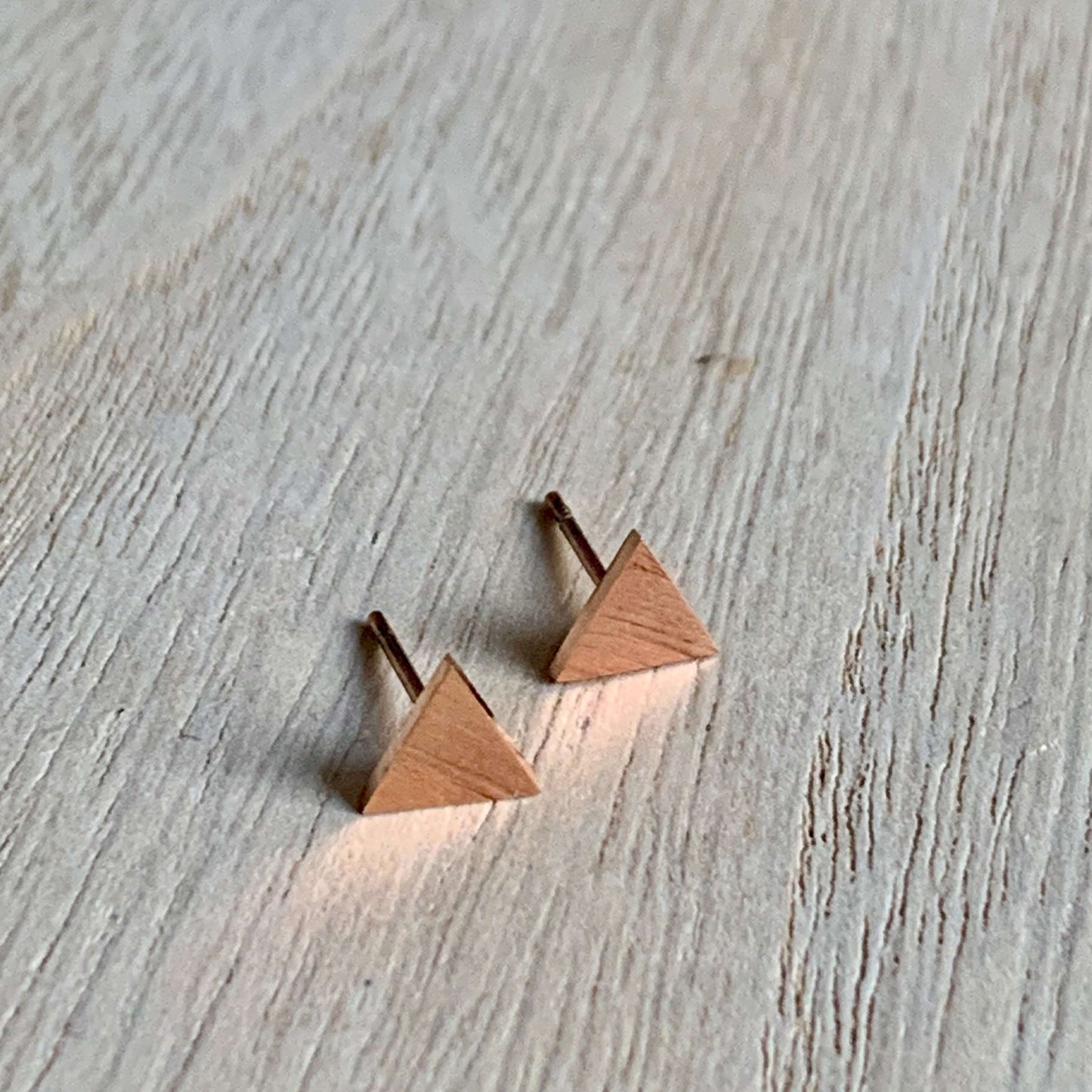 Oorstuds gesloten driehoekje Roségoud