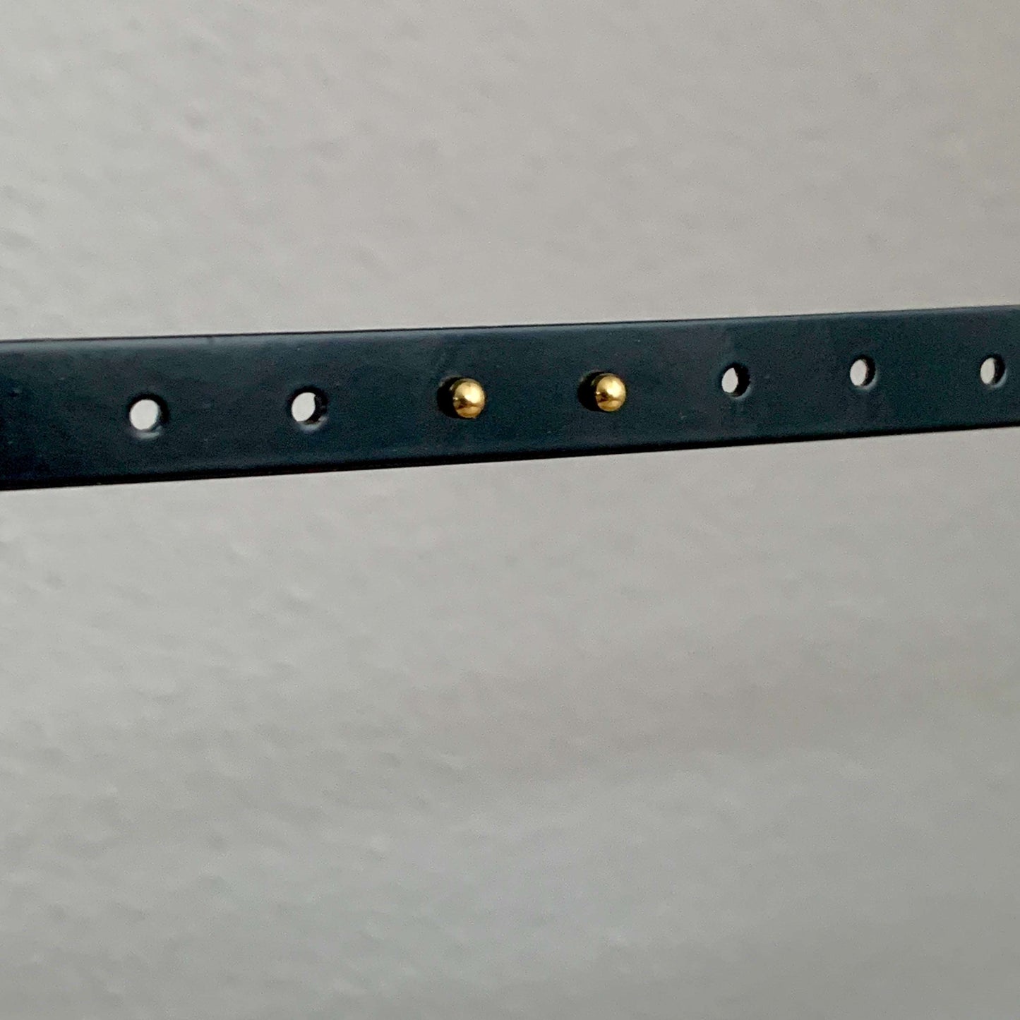 Oorstuds minimalistisch knopje Goud