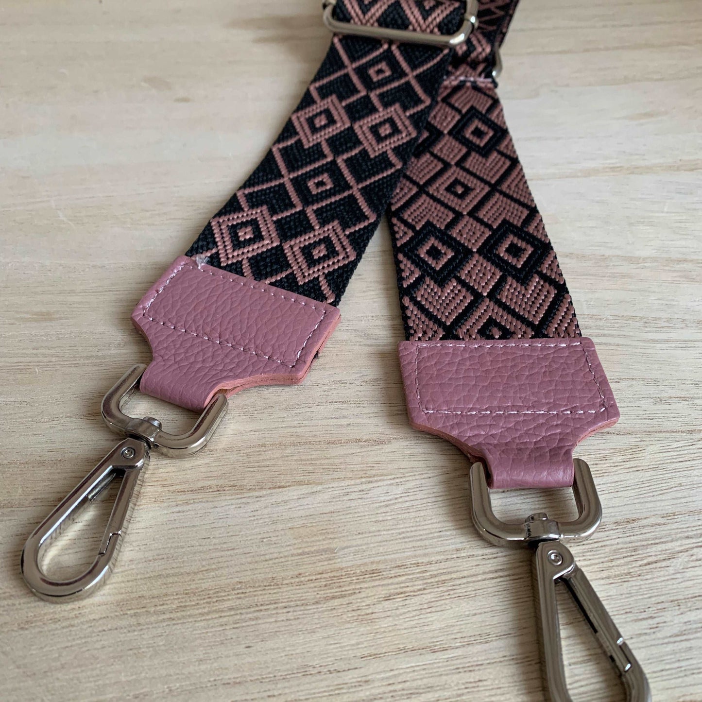 Schouderband breed oud Roze/Zwart klein ruitje