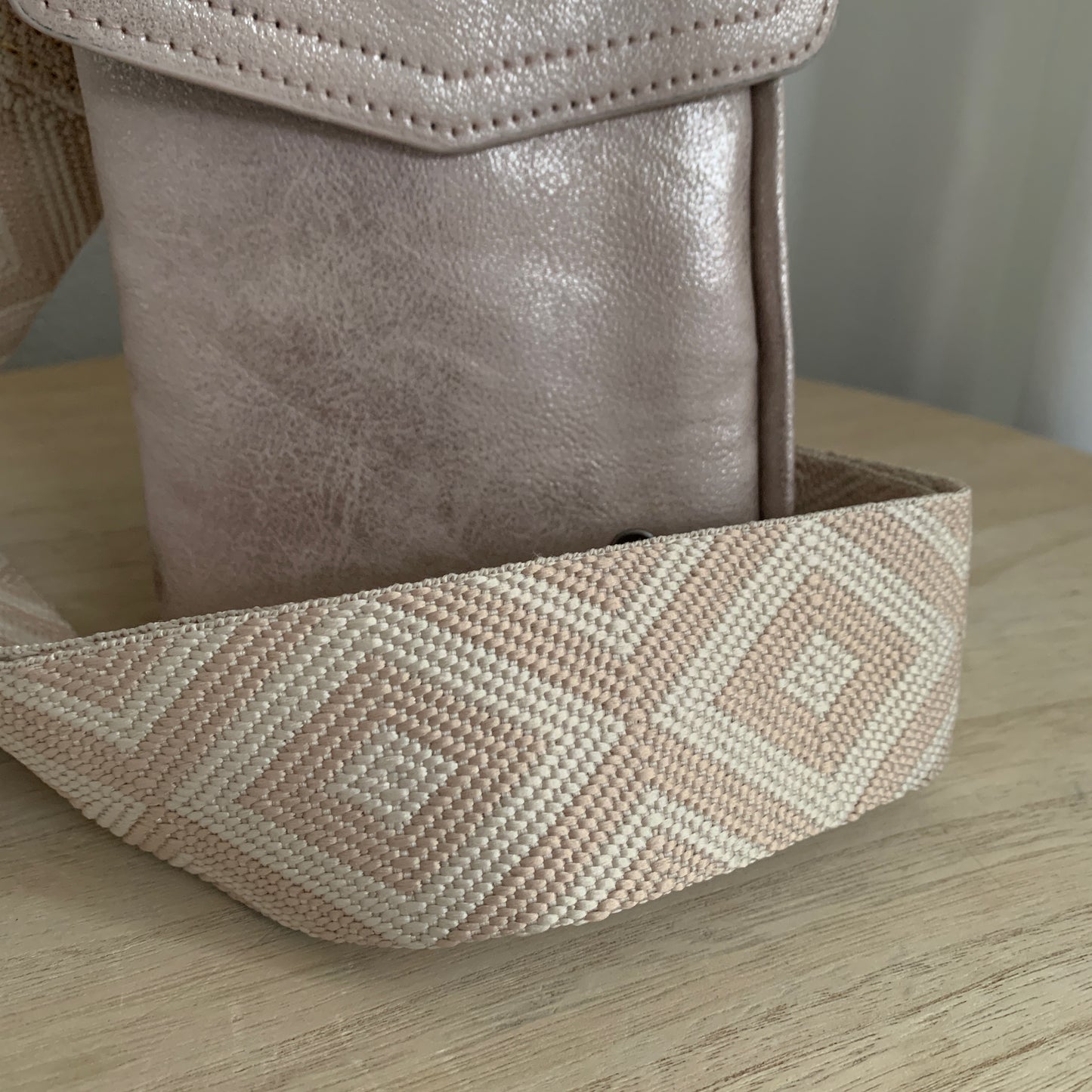 Telefoon- en schoudertasje Rose Gold model 'Shine'