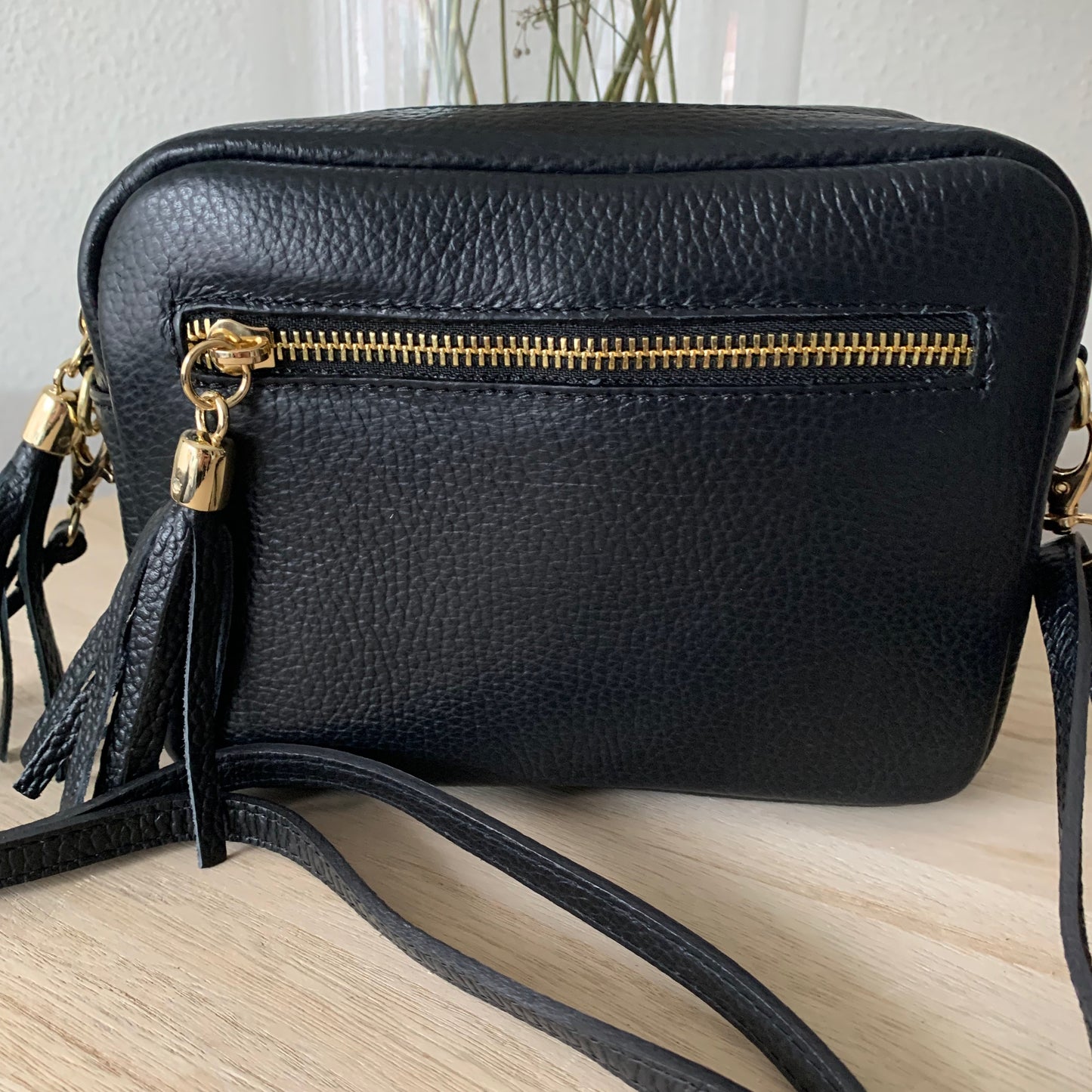 Lederen crossbody tas Zwart 'Tassel' gouden ritsje