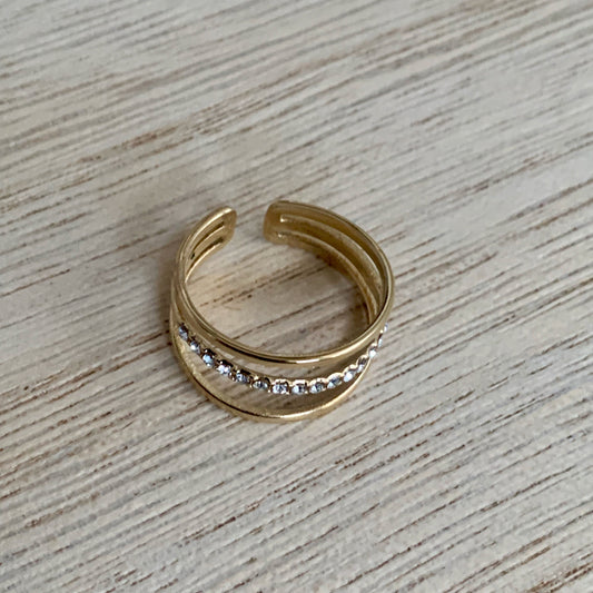 Ring drie laags met rij steentjes- Goud- Onze Size