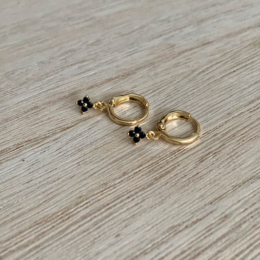 Oorhanger zwarte steentjes