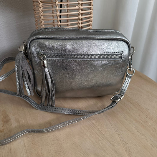 Lederen crossbodytas Zilver met 'tassel'