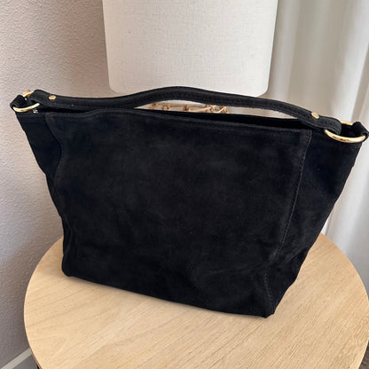 Prachtige Zwarte suèdine tas met kleine gouden studs