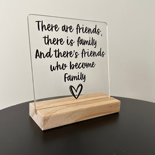 Cadeautje ‘friends become family’ inclusief houten blokje
