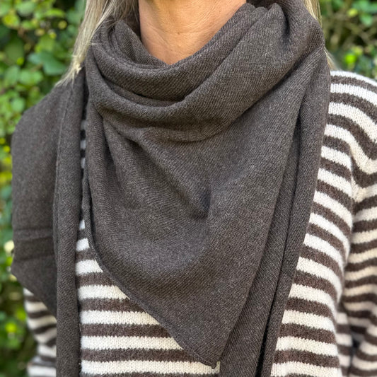 Cashmere sjaal driehoek Choco/diepbruin