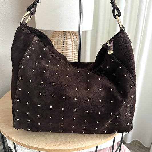 Prachtige chocobruine tas met klein gouden studs