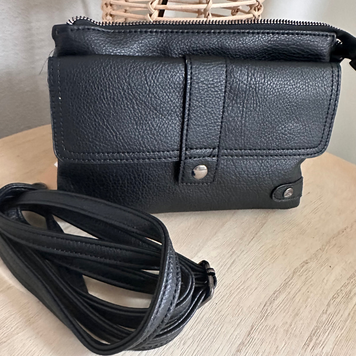 Crossbody/schoudertas ‘Naarden’ Zwart incl twee schouderbanden