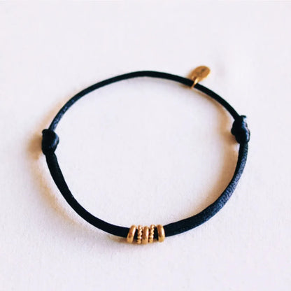 Satijn armbandje met ringen Zwart/Goud