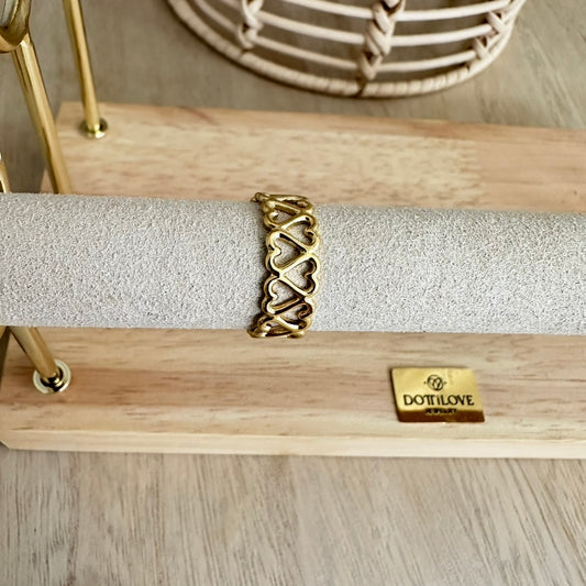 Ring geschakelde hartjes