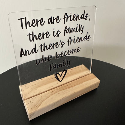 Cadeautje ‘friends become family’ inclusief houten blokje
