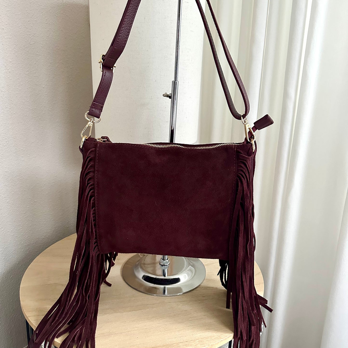 Rechthoekige tas suèdine met franjes Bordeaux