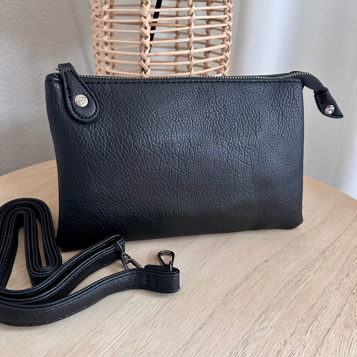 Schoudertasje/crossbody 'New York' inclusief drie banden Zwart