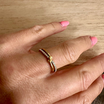 Ring steentjes/knoopje