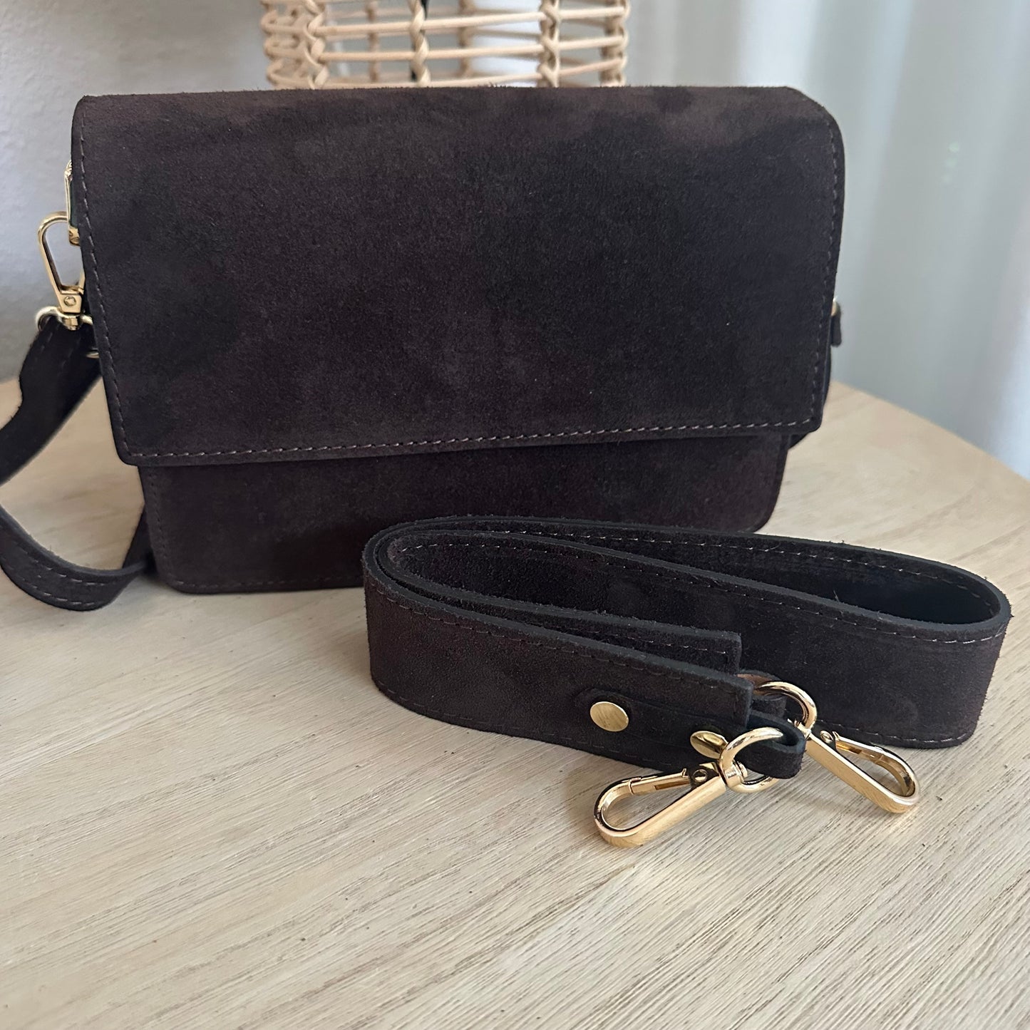 Prachtige stijlvolle leder suèdine tas Chocobruin