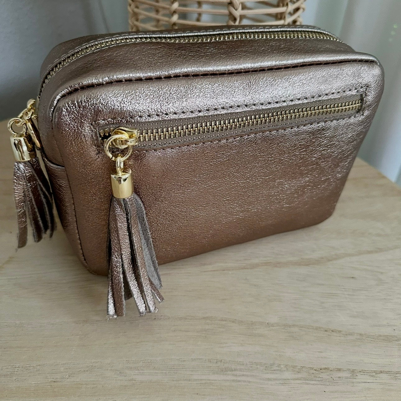 Lederen crossbody tas Brons ‘Tassel’ met gouden ritsje