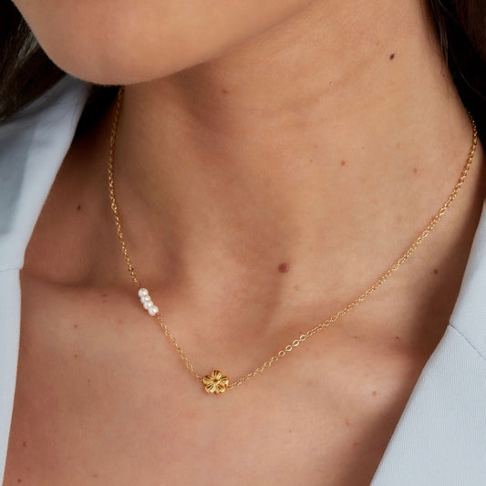 Ketting Bloem-Parel
