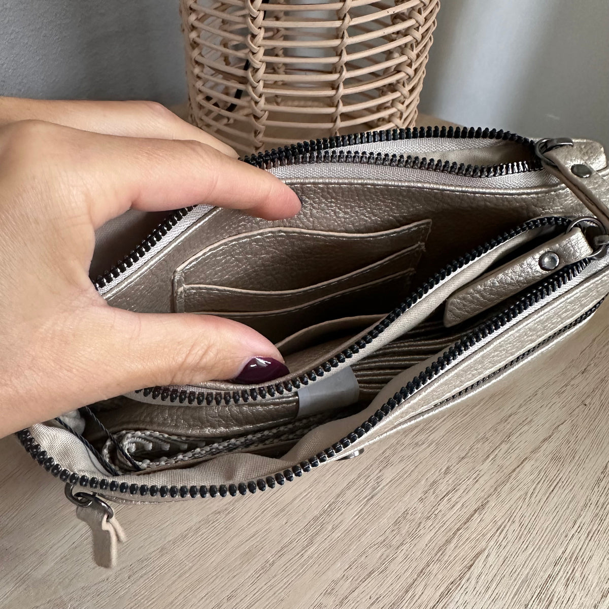 Crossbody/ schoudertas ‘San Martin’ Champagne incl twee schouderbanden