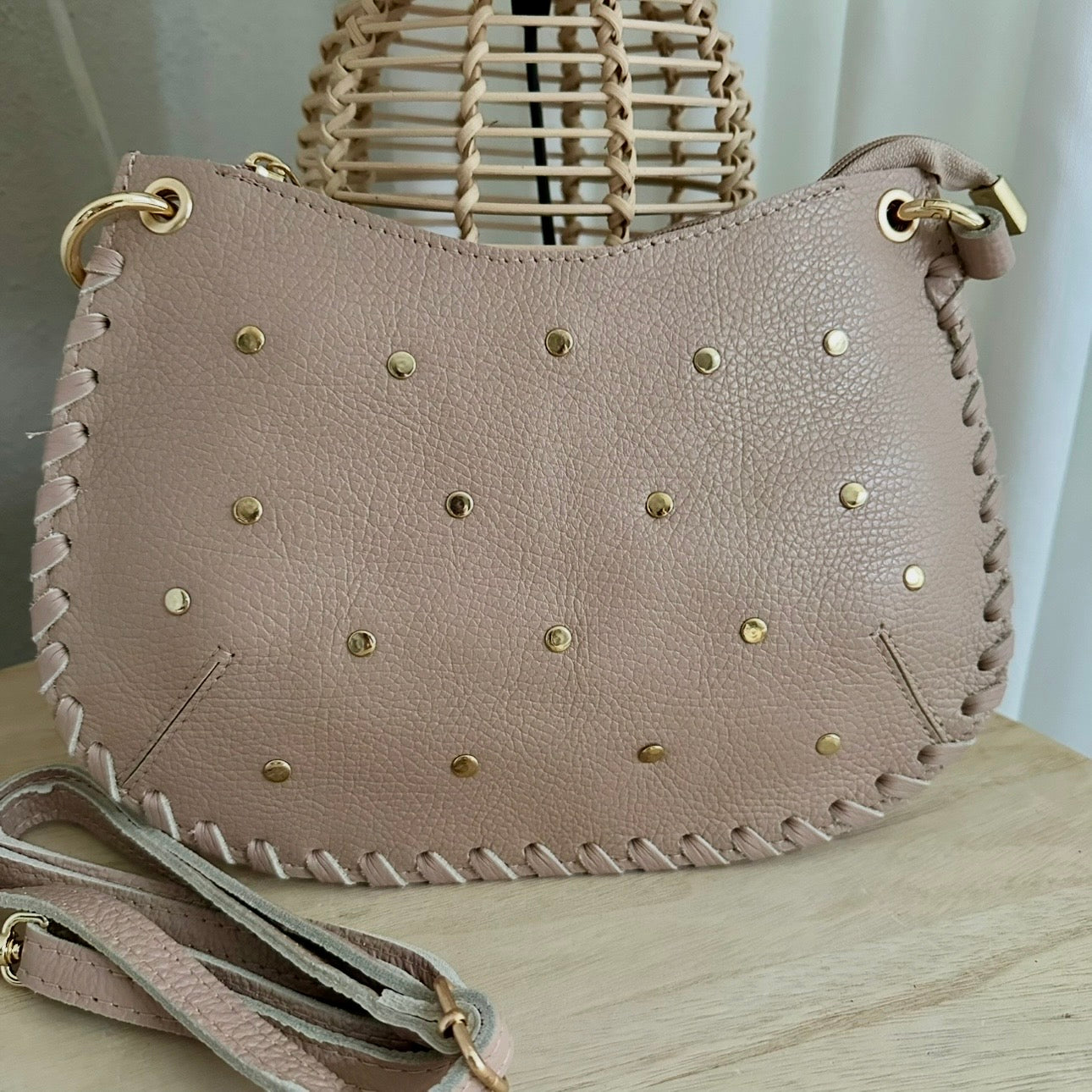 Tasje Oud Roze gouden studs