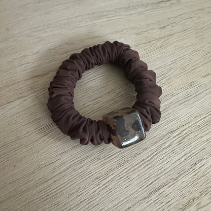 Scrunchie Bruin Steen vierkant