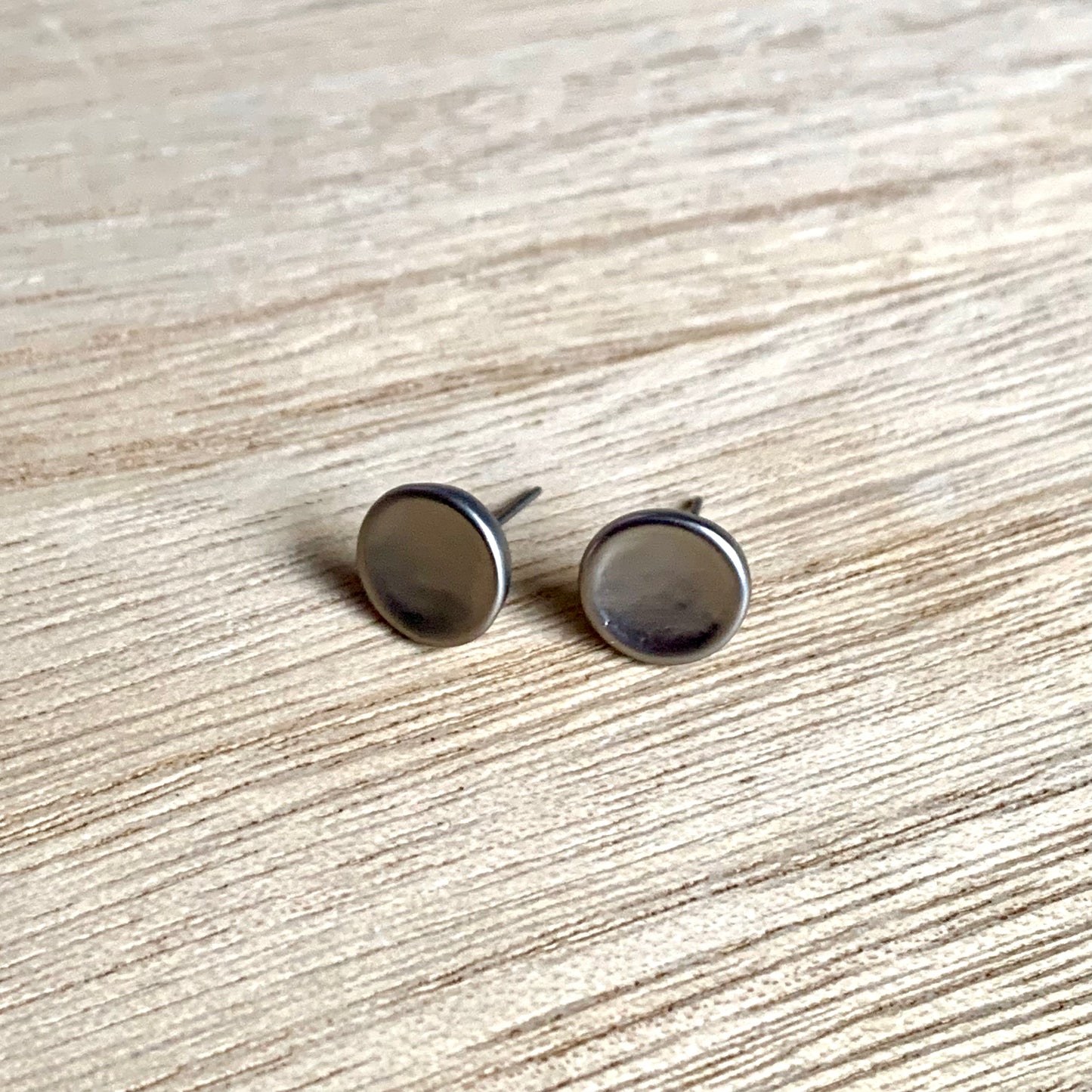 Oorstuds gesloten grof rondje Zilver