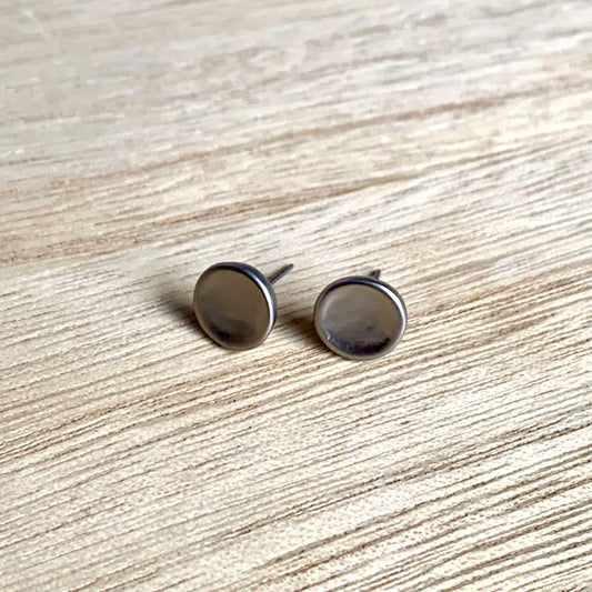 Oorstuds gesloten grof rondje Zilver