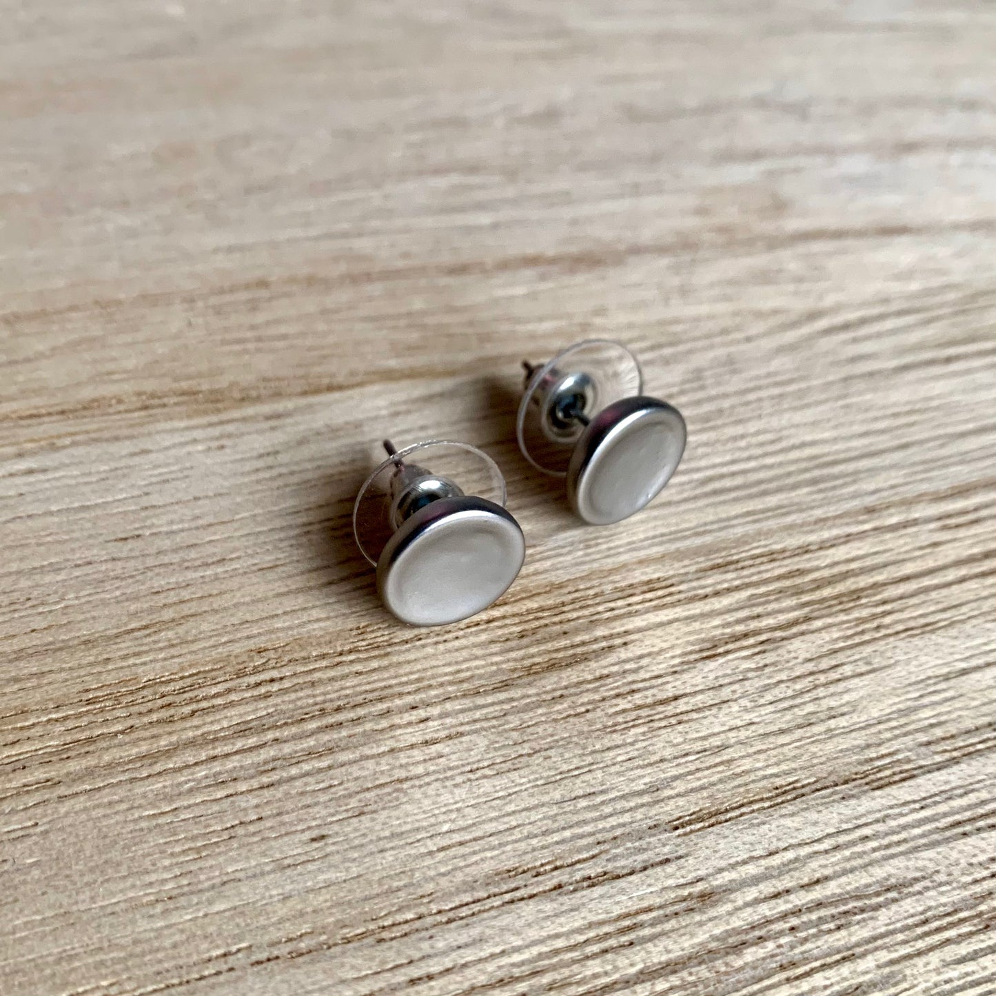 Oorstuds gesloten grof rondje Zilver