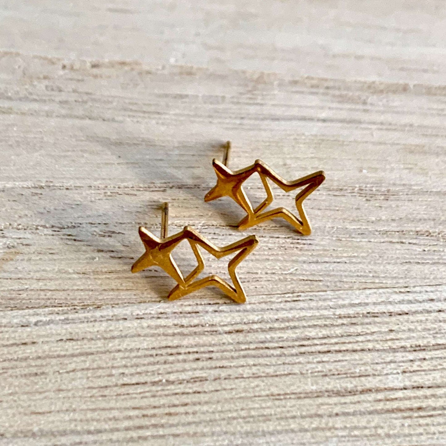 Oorstuds twee sterretjes Goud