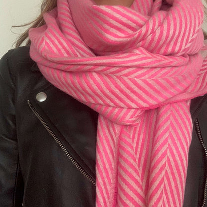 Sjaal 'Visgraat' Fuchsia