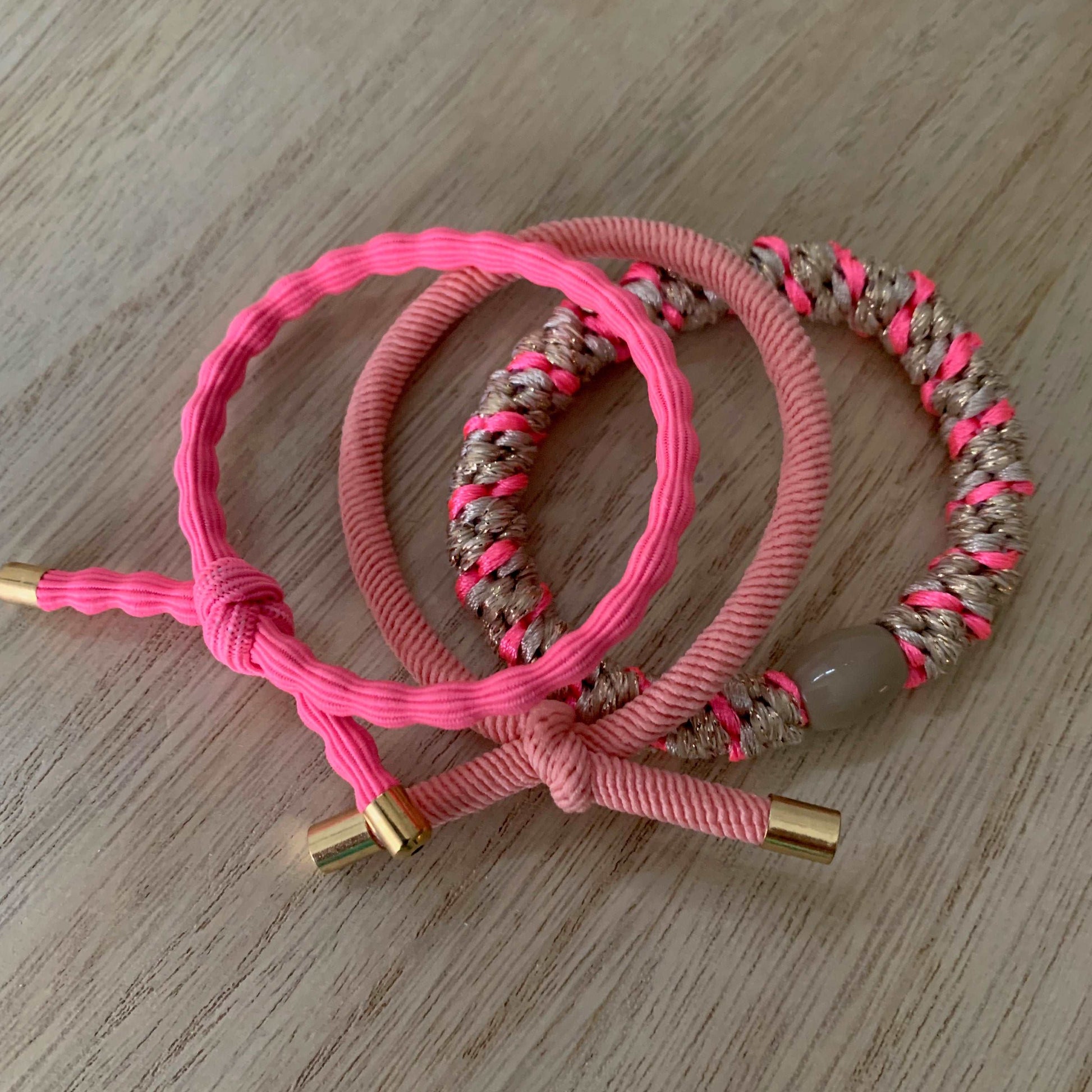 Setje van 3 haarelastiekjes/armbandjes Pink