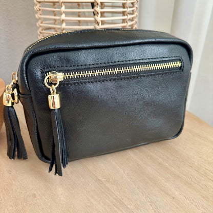 Lederen crossbody tas Zwart met glansje 'Tassel' met gouden ritsje
