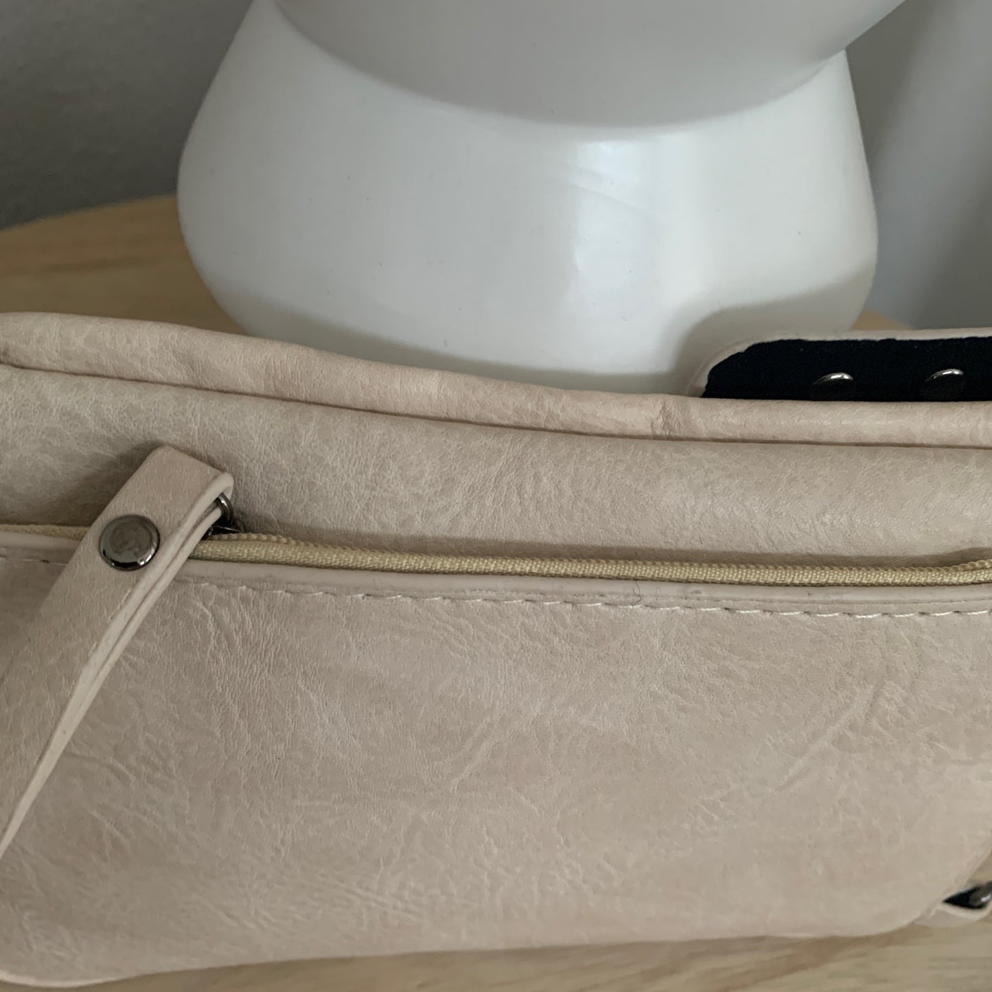 Telefoon- en schoudertasje Naturel, model 'Stud'