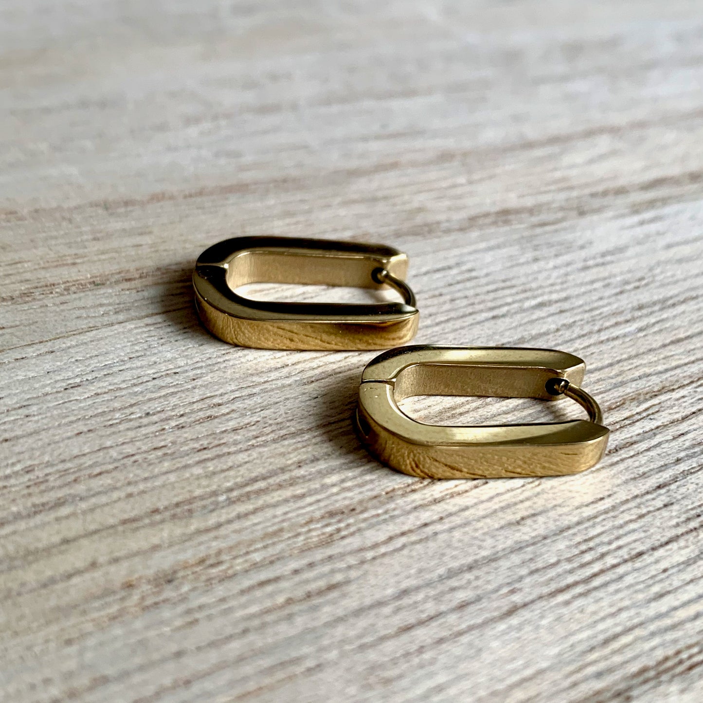 Basic ovale oorbellen klein - goud