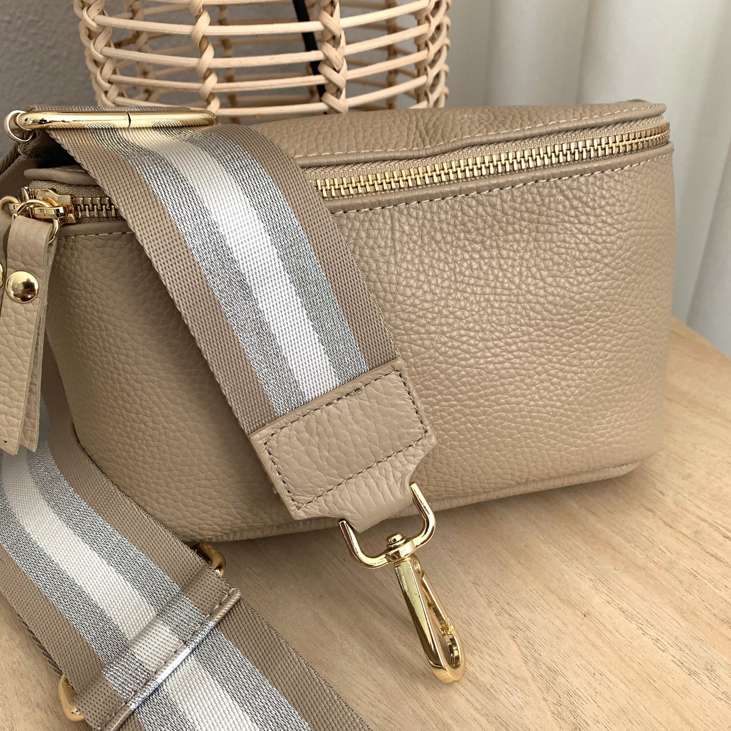 Lederen crossbody tas Beige met Gouden rits