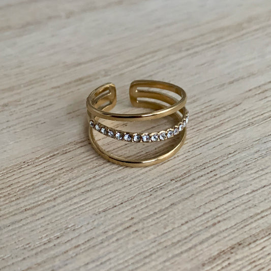 Ring drie laags met rij steentjes- Goud- Onze Size